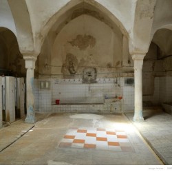 Haj-Qasem Public Bath