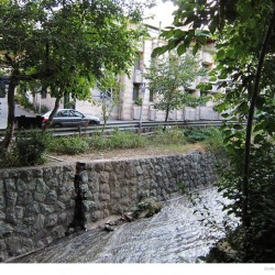 Ayeneh Boulevard, towards Shahrzad Boulevard