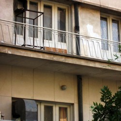 Yakhchal, Yasaman Alley