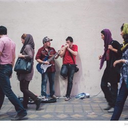 Street Singers and the Passers-by (2)