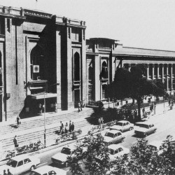 سردر ساختمان پست،، دهه ۲۰۰۰ میلادی (۱۳۸۰ شمسی)