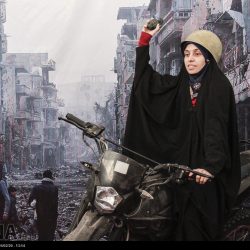 مدافعان حرم در مقابل ویرانه های سوریه